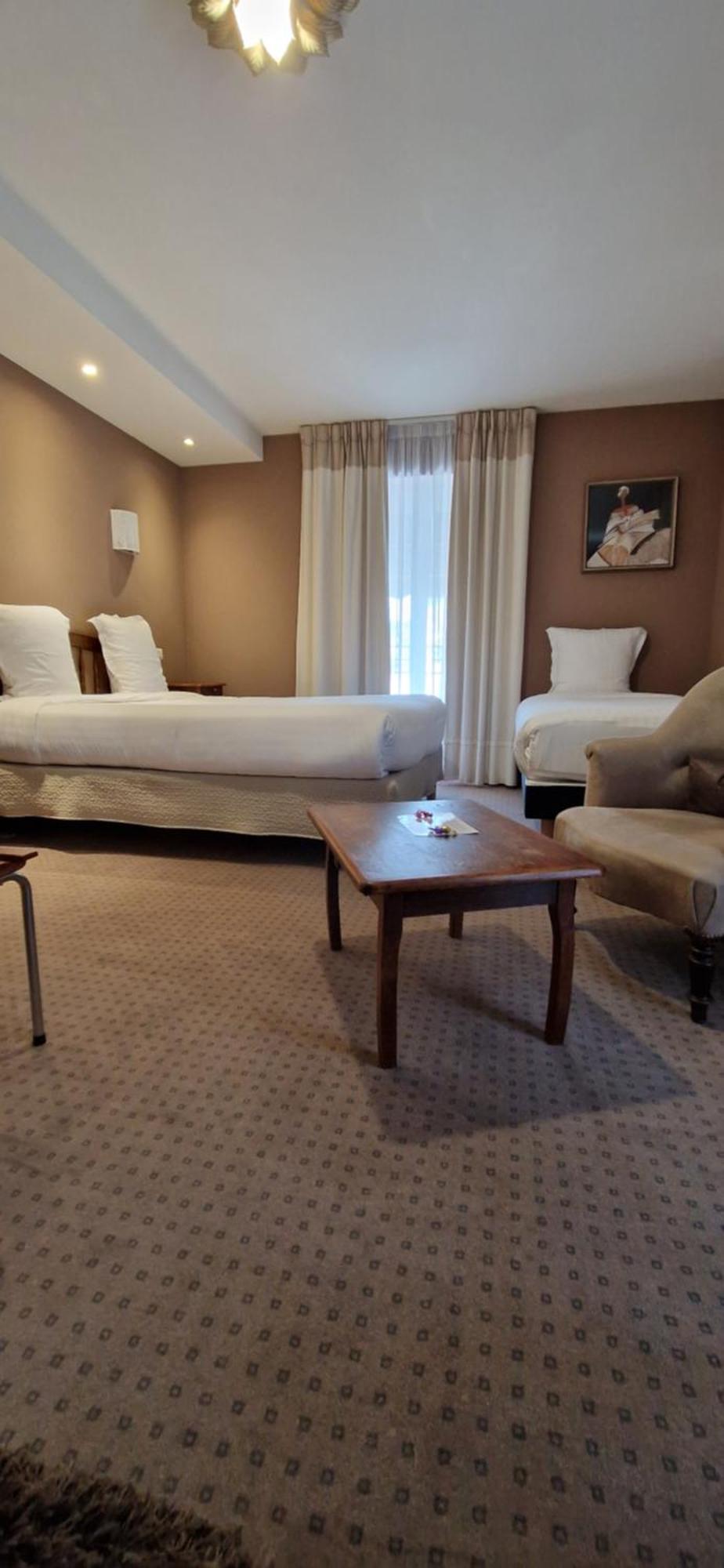 Brit Hotel Essentiel Pontivy Robic 외부 사진